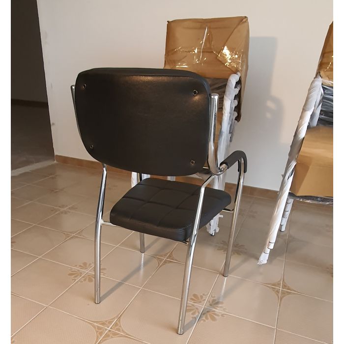 Sedia cromata imbottita per sala d'attesa, ufficio studio colore nero